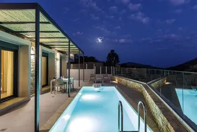 Image de Porti Aphrodite 2- Designed for Two and Relaxation