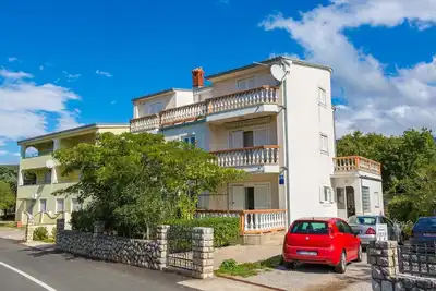 Image de Appartement de vacances Jadranovo pour 2 - 7 personnes avec 3 chambres à coucher - Appartement de va