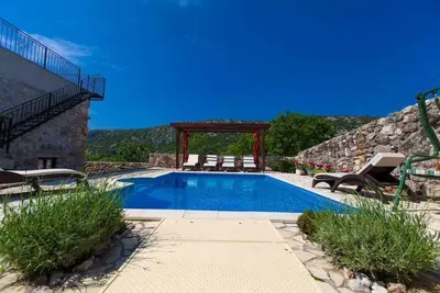 Image de Maison de vacances Bribir pour 2 - 14 personnes avec 6 chambres Ă coucher - Maison de vacances