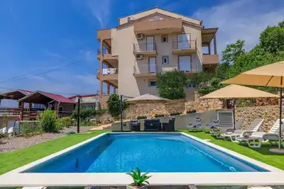 Image de Appartement de vacances Dramalj pour 2 - 7 personnes avec 3 chambres à coucher - Appartement de vaca