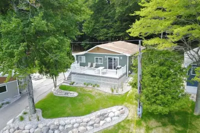 Image de Birch - Grace Landing Cottages With Stunning Sunsets Over Hamlin Lake