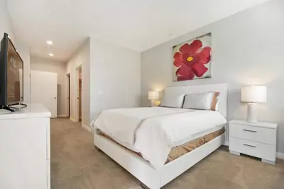 Image de Modern Silicon Valley Condos with Rooftop Lounge and Pool