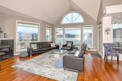 Image de Downtown Waterfront Top Floor Suite - Spectacular View - Discovery Bay
