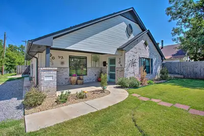 Image de Modern Okc Retreat: Half-Mile to Plaza District!