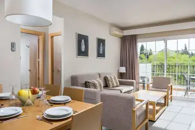 Spacious 2-Bed Apartment |Costa del Sol | Sleeps 6