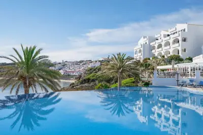 Image de Tranquil Modern Studio | Near the Beach | Sleeps 2