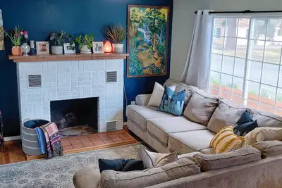Image de New! Lake Cottage in the Heart of Cda! Walkable!