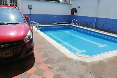 Image de Beautiful House in Melgar 5 blocks from the main park
