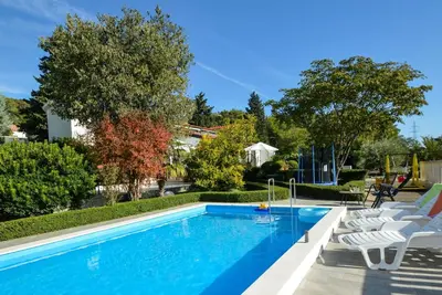 Belle maison de vacances privée avec piscine privée, climatisation, Wifi, Tv, terrasse et parking