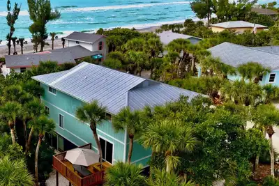 Image de 50 steps to uncrowded beach - 2 king beds - Pac Man arcade - summer beach fun!