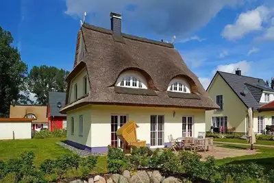 Image de Ferienhaus für 8 Gäste mit 125m² in Glowe