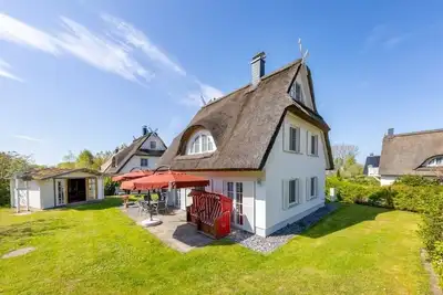 Image de Ferienhaus für 10 Gäste mit 125m² in Glowe