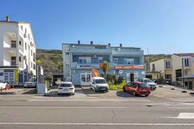 Image de Appartement de vacances Crikvenica pour 2 - 4 personnes avec 2 chambres à coucher - Appartement de v