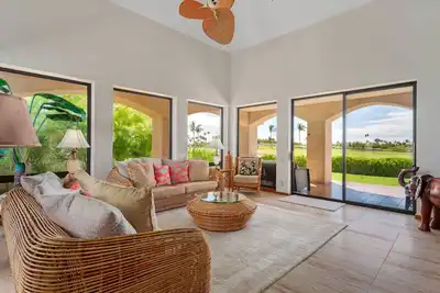 Image de Single-Story Shores Golf Villa 19 - 2 Ensuite & Loft