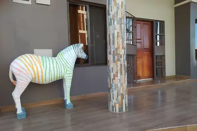 Image de Sparkling Two Bedrooms with Spacious Private Bathroom