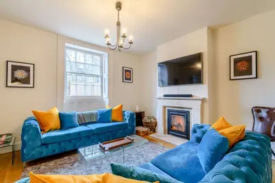 Image de Large friendly holiday cottage near to Kingham, Daylesford and Stow on the Wold - Milton House