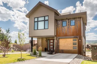 Image de Yampa Valley Viewhouse | Air Conditioning | Pool & Multiple Hot Tubs | Close to Slopes