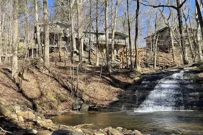 Image de Creekside 2 Br overlooking waterfall and golf course