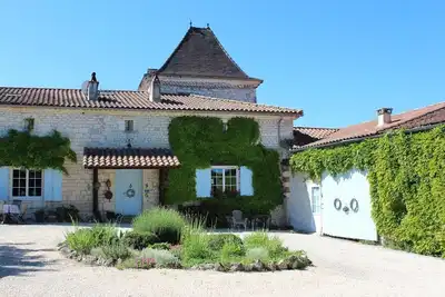 Image de Gîte Lou Prat  de 8 à 10 personnes avec piscine privative