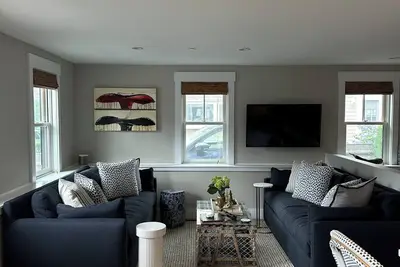 Image de 2 Bed/2Bath New Construction, Minutes from Center of Town and Entertainment