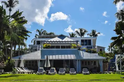 Image de The premier beachfront villa on Playa Las Ballenas, Las Terrenas, Dominican Rep.