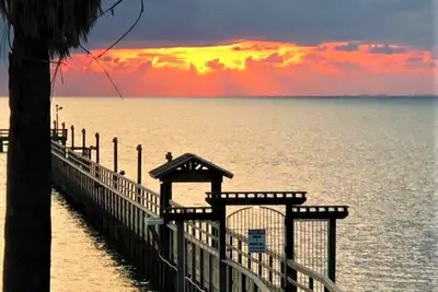 Image de Beautiful Waterfront Allegro North Private Fishing Pier, Boat Launch, Pool