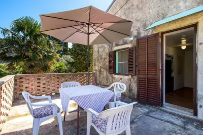 Image de Superbe maison de 3 chambres à Nerezine