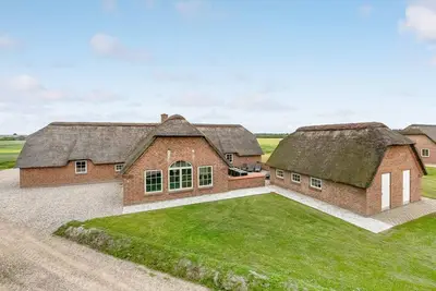 Image de Magnifique maison de 7 chambres à.