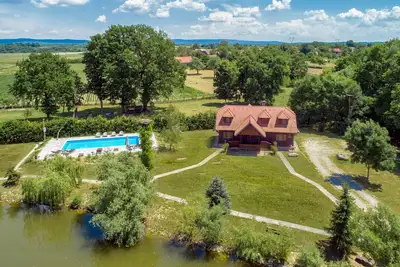 Image de Superbe maison Ă Mala Ludina avec WiFi