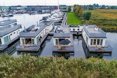 Image de Superbe navire Ă Aalsmeer avec vue sur.