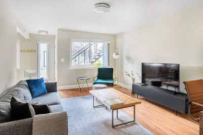 Image de Spacious Mountain View 3br w/ W/D, A/C and Fire Pit, by Blueground