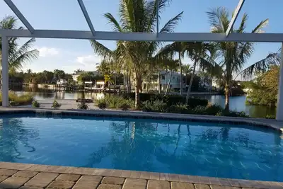 Image de Dolphin Point -Water Front Canal Home on Sanibel Island