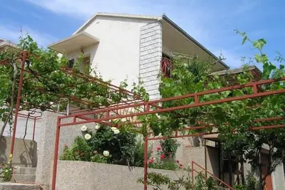 Image de Appartement de vacances Okrug Gornji pour 2 - 4 personnes avec 2 chambres Ă coucher - Appartement de