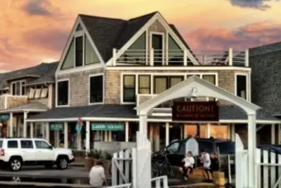 Image de Waterfront in the heart of Watch Hill