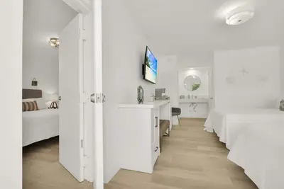 Image de Boutique Hotel 2 Double Beds 1 block to the beach!