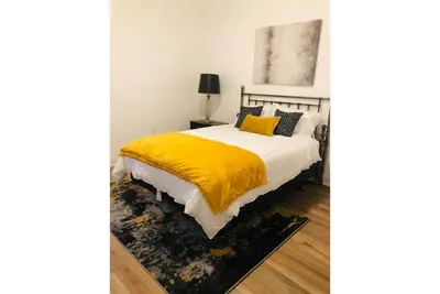 Image de Culturally Unique Mid-City Duplex