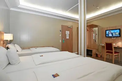 Image de Family room with shower and Wc
