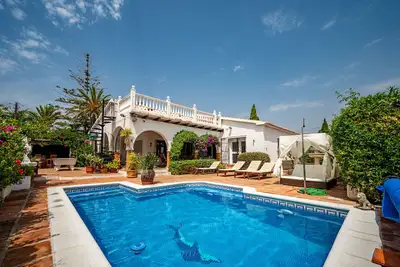 Image de Beautiful 3 bedroom 2 bath villa with private pool and sea views