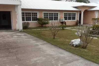 Beautiful Spacious Luxurious Home