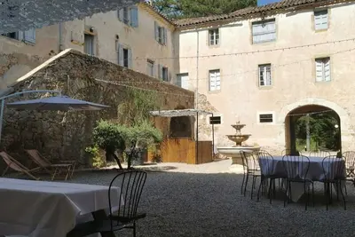 Image de Grand Gite de 6 à 15 personnes Lamalou les Bains