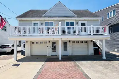 Image de located on one of the best streets in Sea Isle