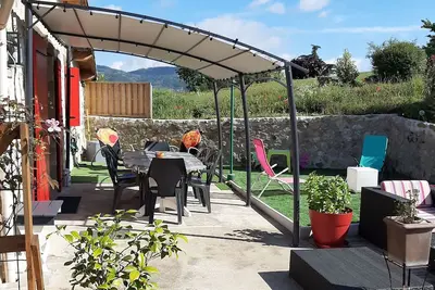 Image de Maison avec jacuzzi, à deux pas des Monts d'Ardèche