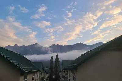 2 Bedroom Chalet between Canmore & Banff (sleeps 7 (up to 6 Adults and 1 Child))