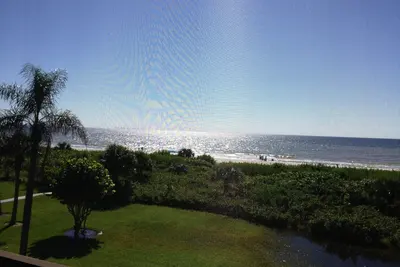 Image de 2 bedroom Beach Front condo at the Sanibel Beach Club, Sanibel Florida