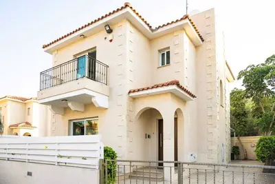 Villa Alba, Luxury 4 Bdrm Villa with Heated Pool