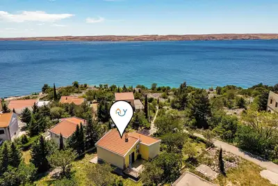 Image de Beachfront House Nada, Karlobag, Croatia