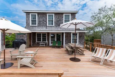 Image de Charming getaway near the beach w/ free WiFi, gas grill, and partia A/C