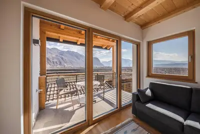 Image de Appartement \"2 Weger\" avec vue sur les montagnes, Wi-Fi et balcon