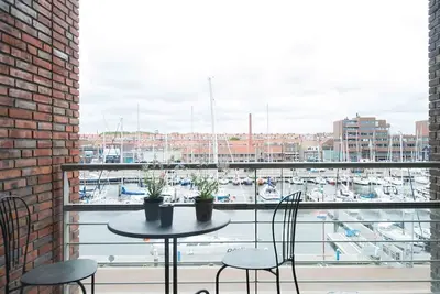 Image de Appartement à Den Haag avec vue sur mer