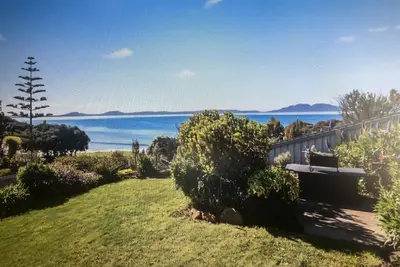 Image de Beach house with magnificent views